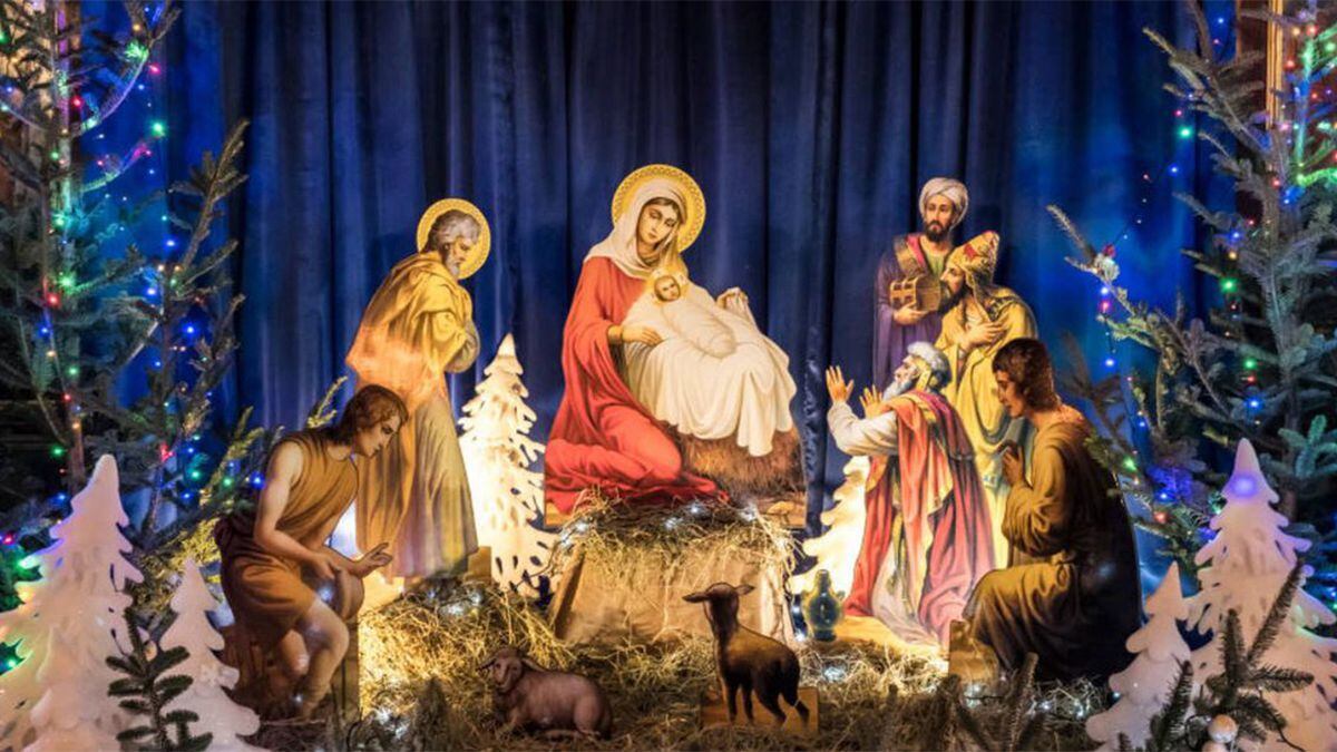 Nativity Scene At California Church Depicts Jesus Mary And Joseph