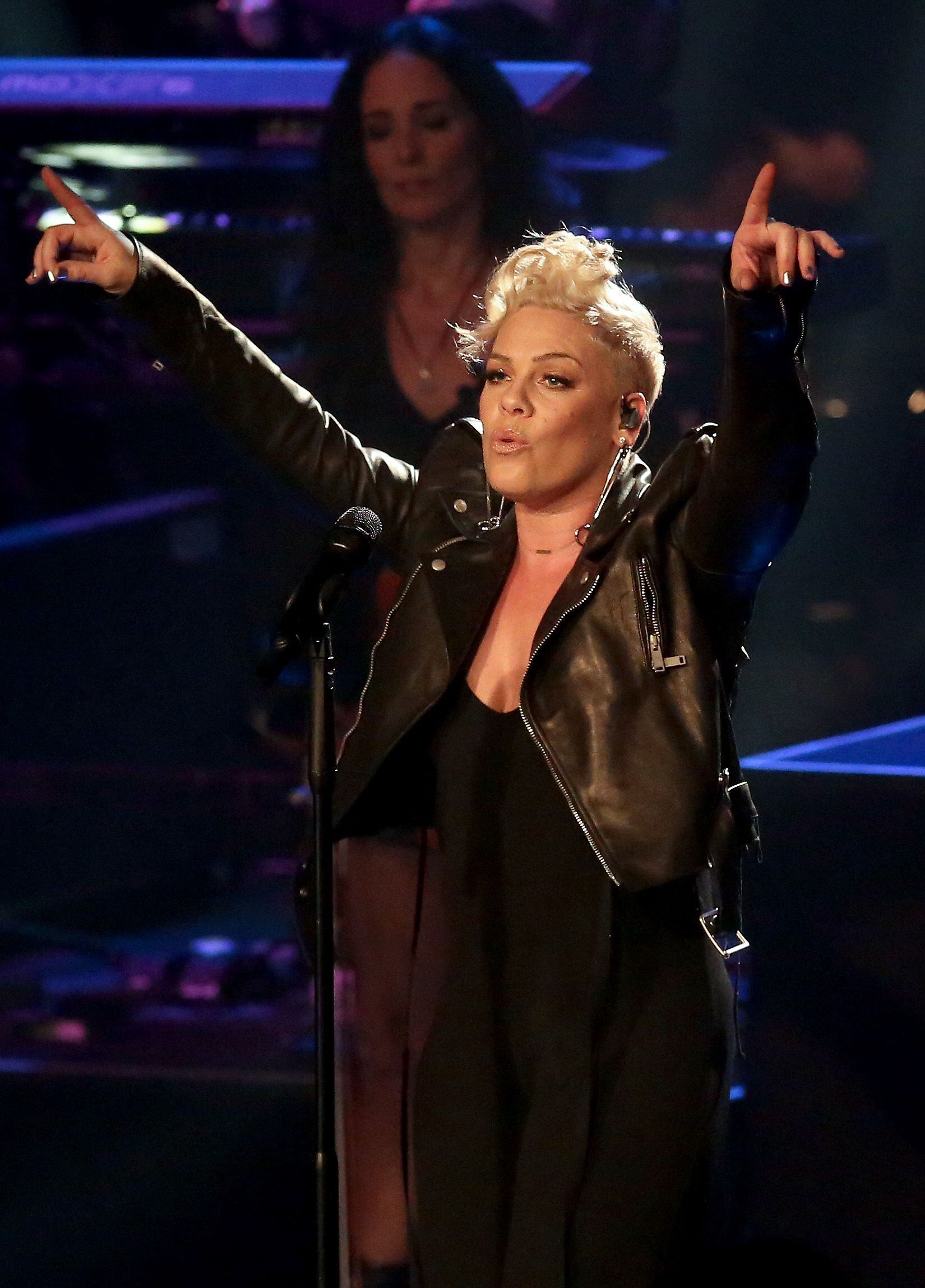 Singer P!nk will give away banned books at Florida concerts