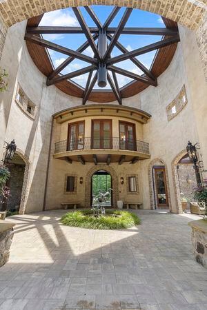 Chipper Jones Lists Big Atlanta Mansion for $15 Million –