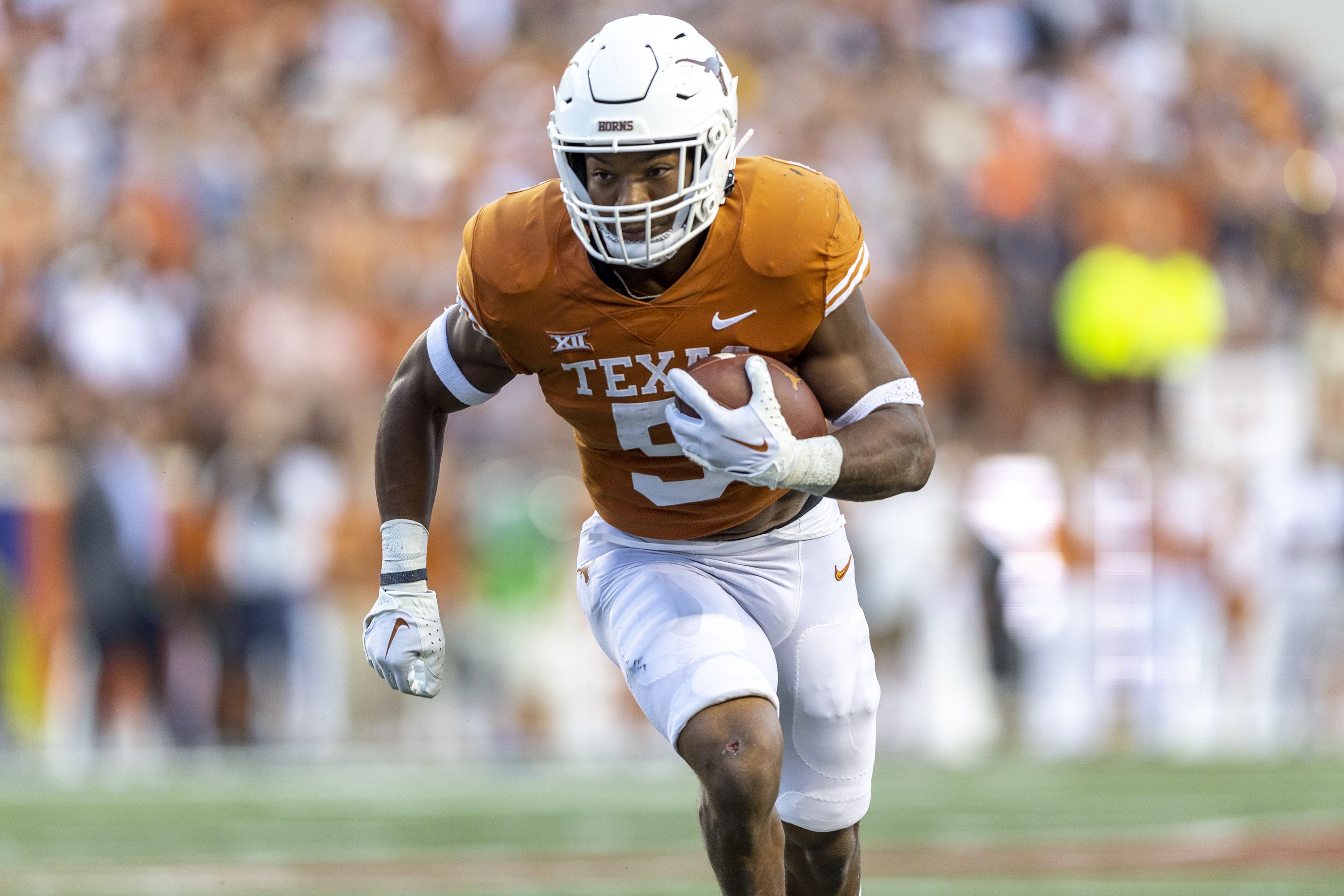 Falcons select Texas RB Bijan Robinson with No. 8 overall pick in 2023 NFL  Draft