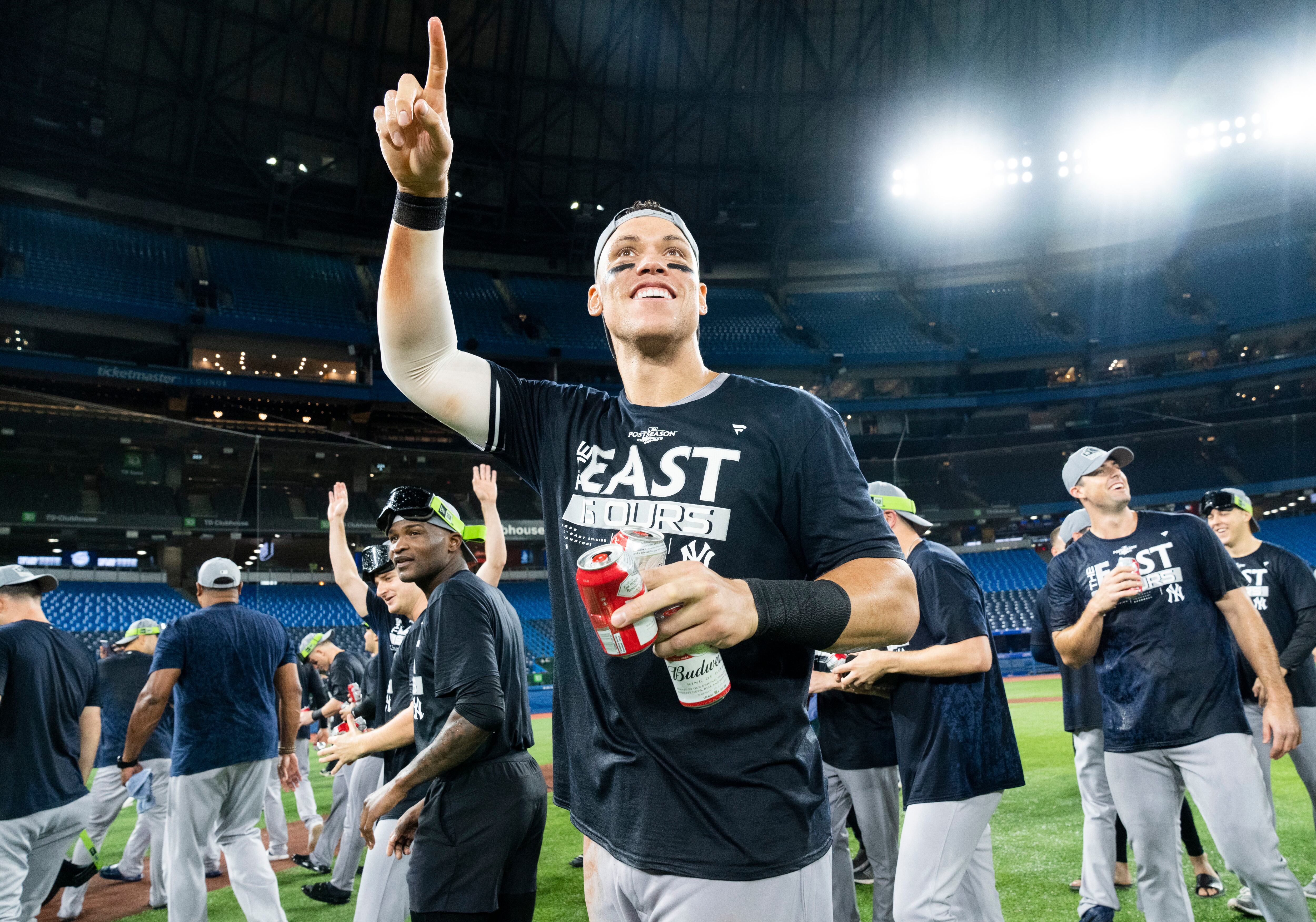 The Rogers Centre Toronto Stock Photo - Download Image Now - Rogers Centre,  Toronto Blue Jays, Baseball - Sport - iStock