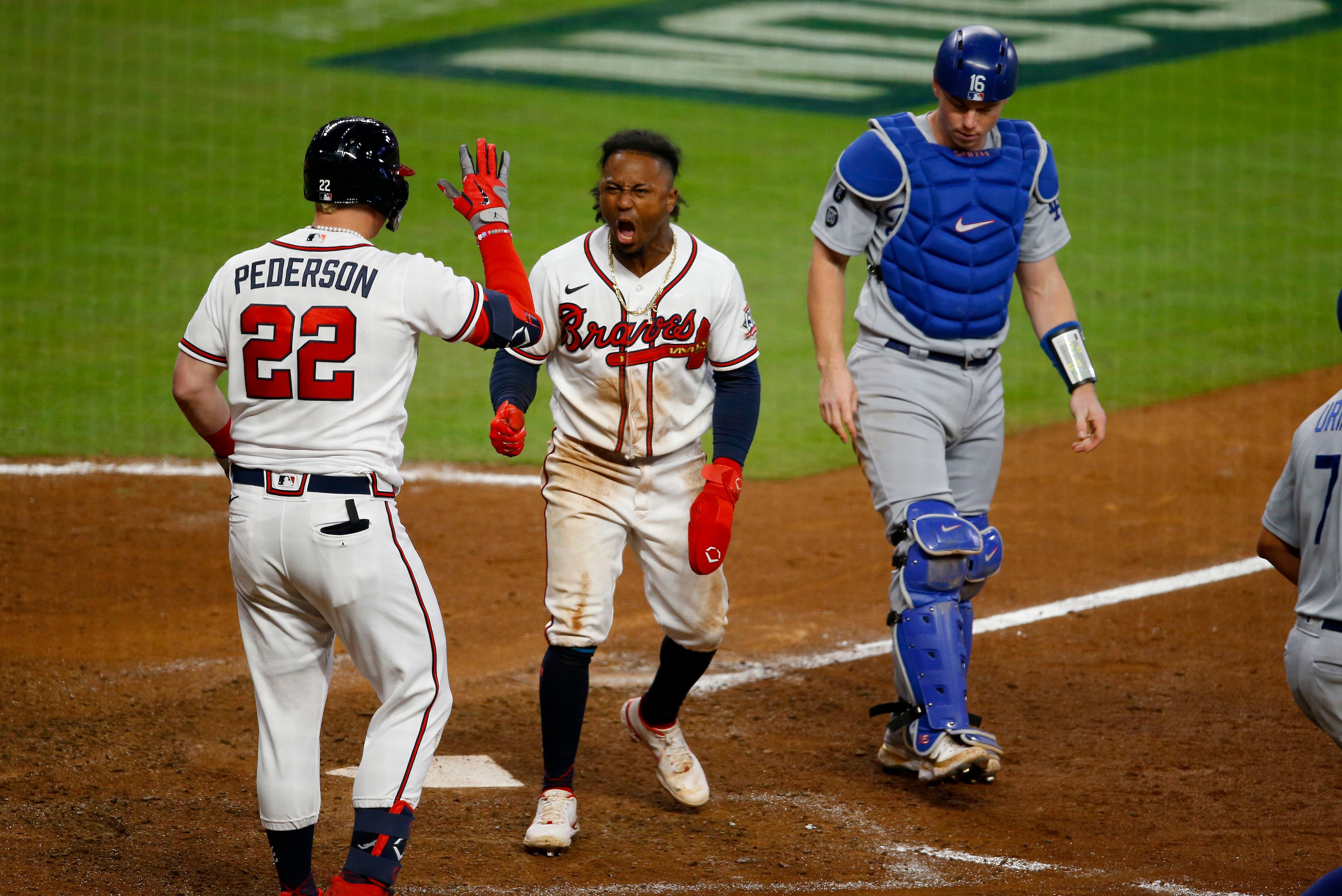 Eddie Rosario's big night, walk-off single leads to Braves win in Game 2 –  WSB-TV Channel 2 - Atlanta