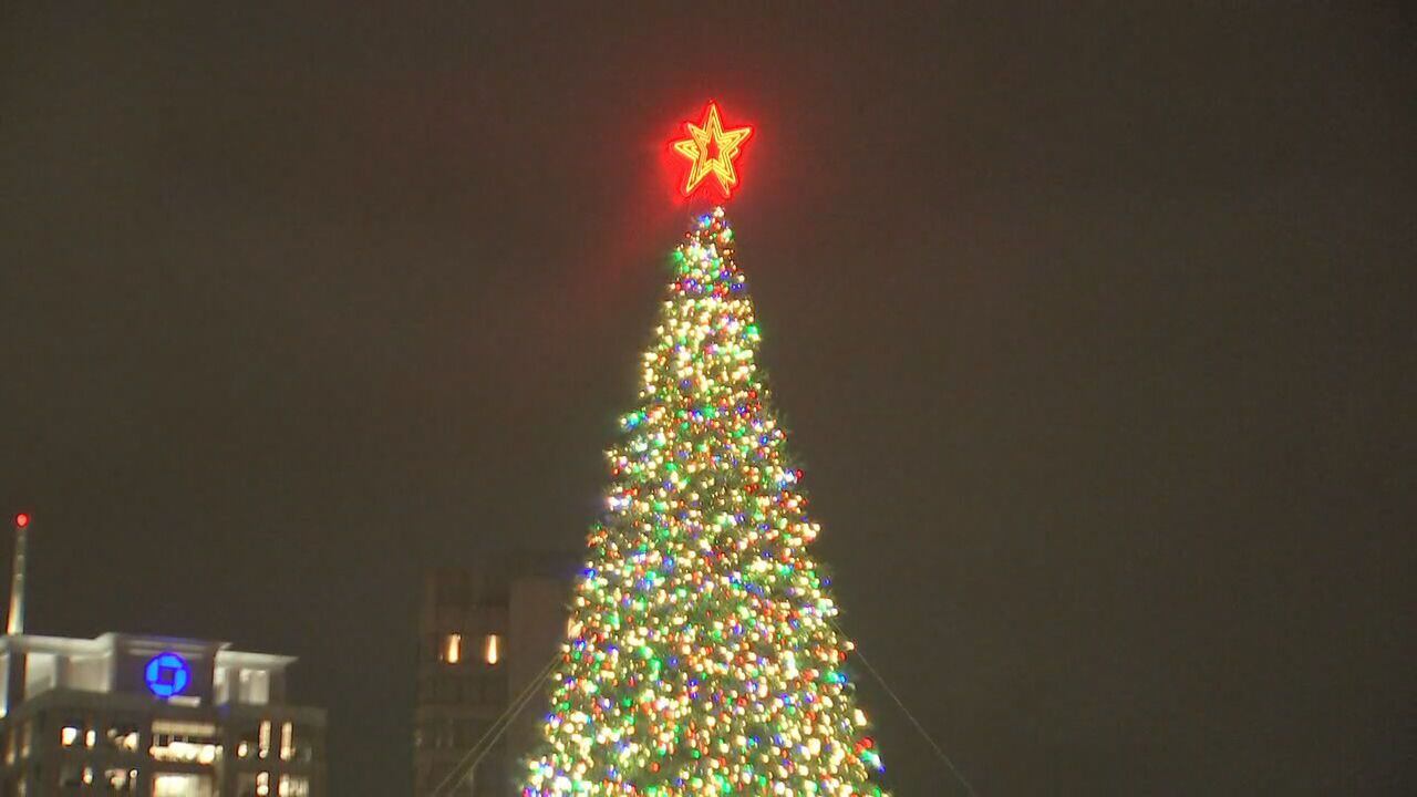 Macys Christmas Tree Lighting 2022 Macy's Great Tree Lighting Tradition Continues In Atlanta For 74Th Year –  Wsb-Tv Channel 2 - Atlanta