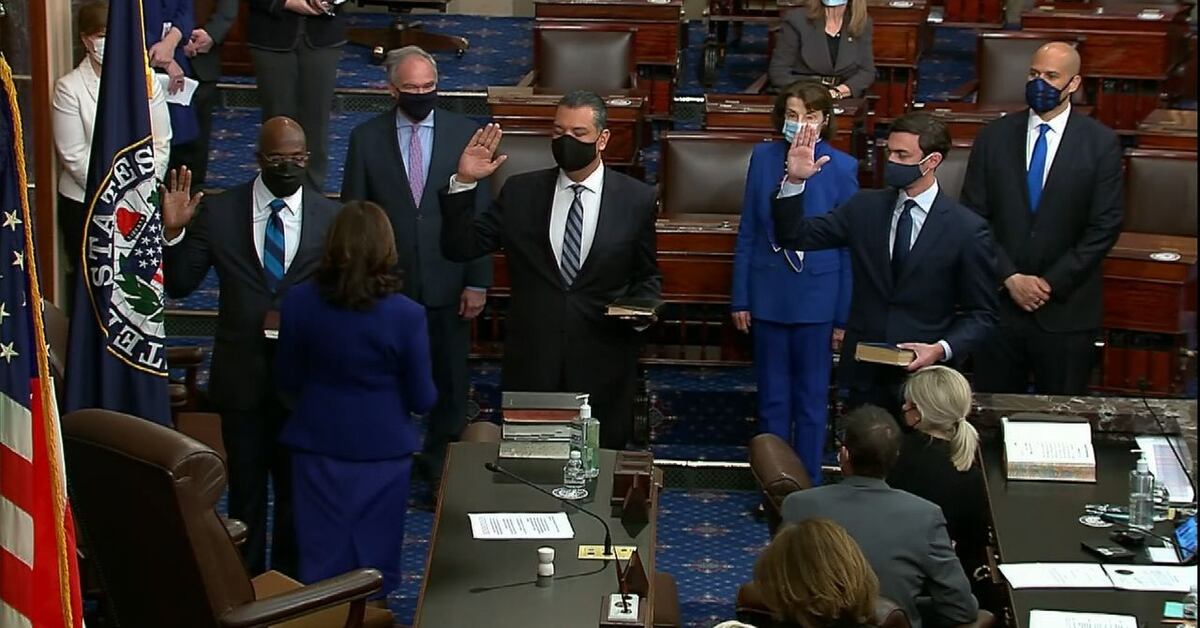 Raphael Warnock, Jon Ossoff sworn in as Georgia's new Senators